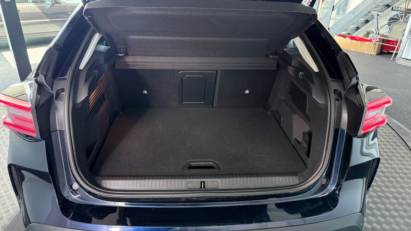 Blå Citroën ë-C4 fra 2025