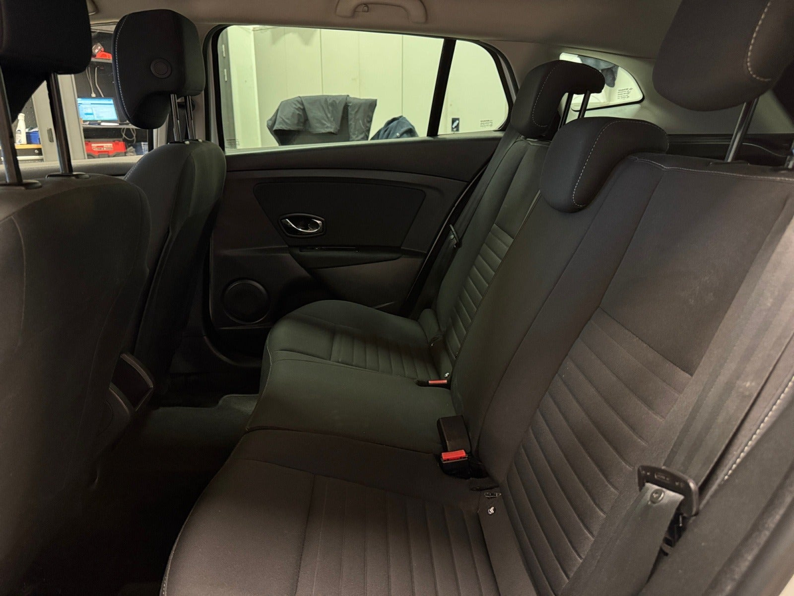 Hvid Renault Megane III fra 2015