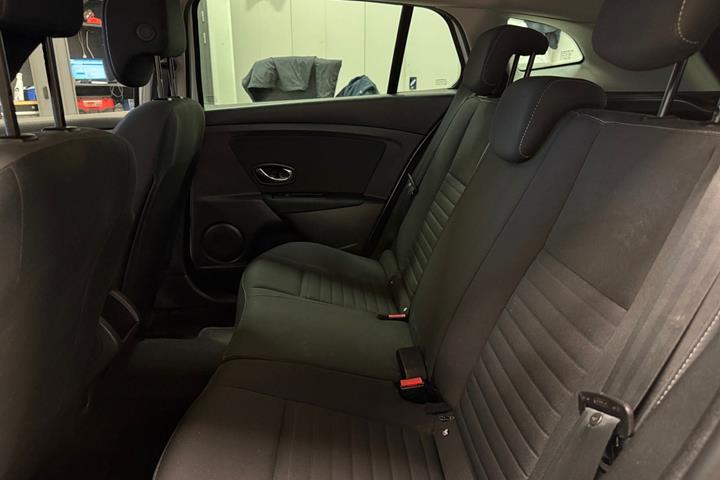 Hvid Renault Megane III fra 2015