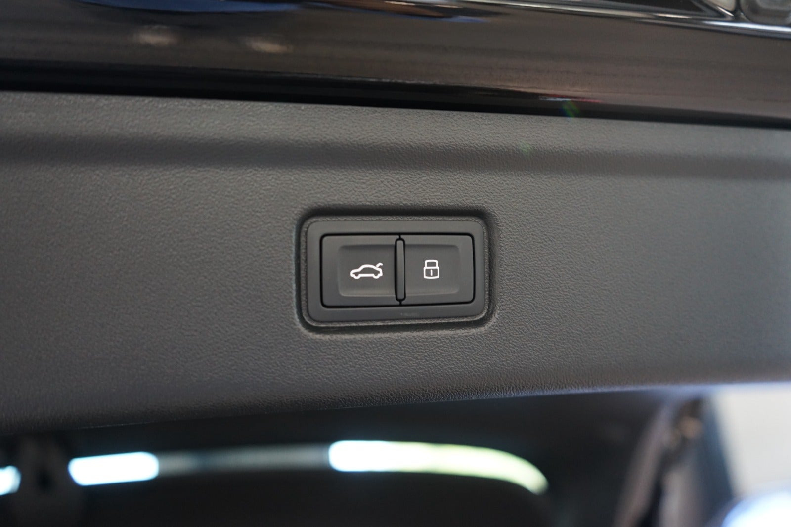 Sort Audi A6 e-tron fra 2025