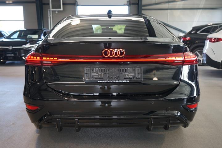 Sort Audi A6 e-tron fra 2025
