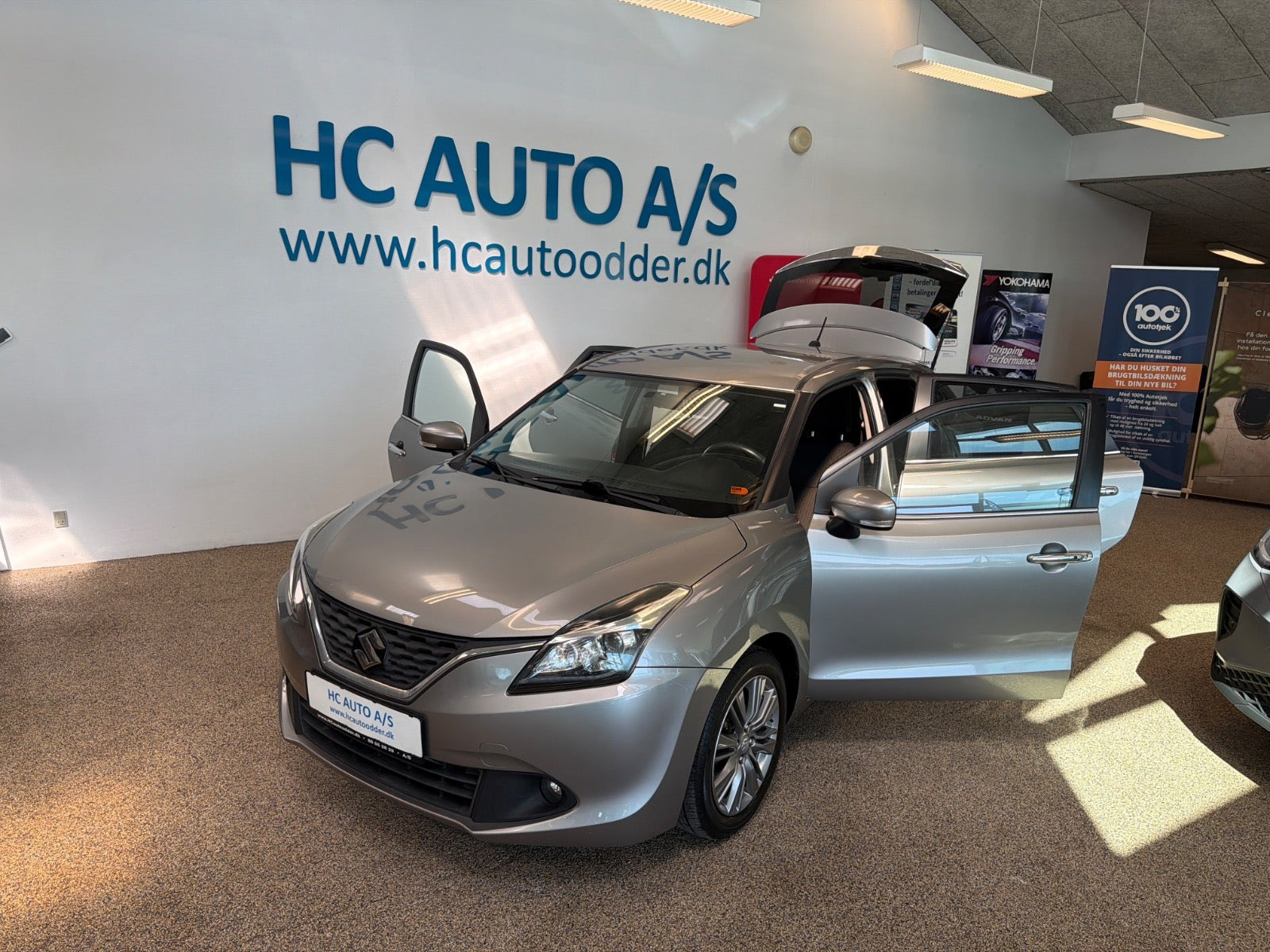 Grå Suzuki Baleno fra 2018