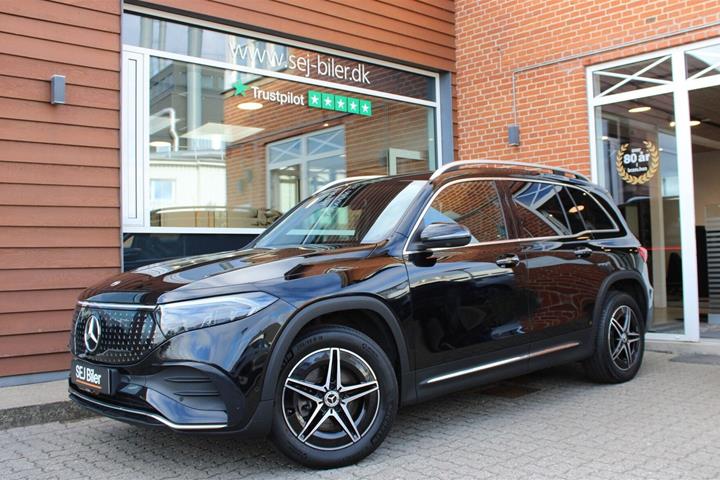 Sort Mercedes EQB250+ fra 2024