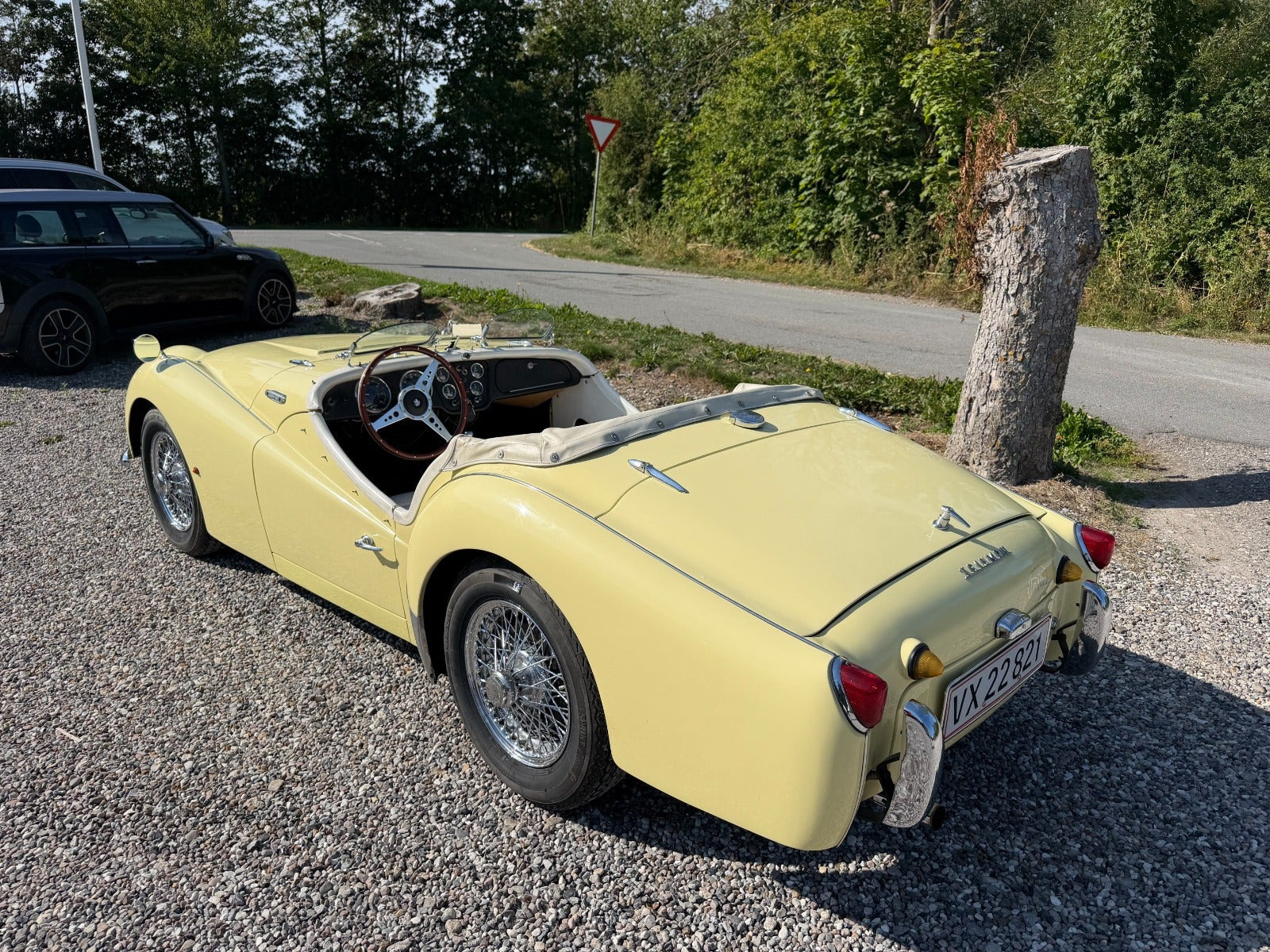 Gul Triumph TR3A fra 1960