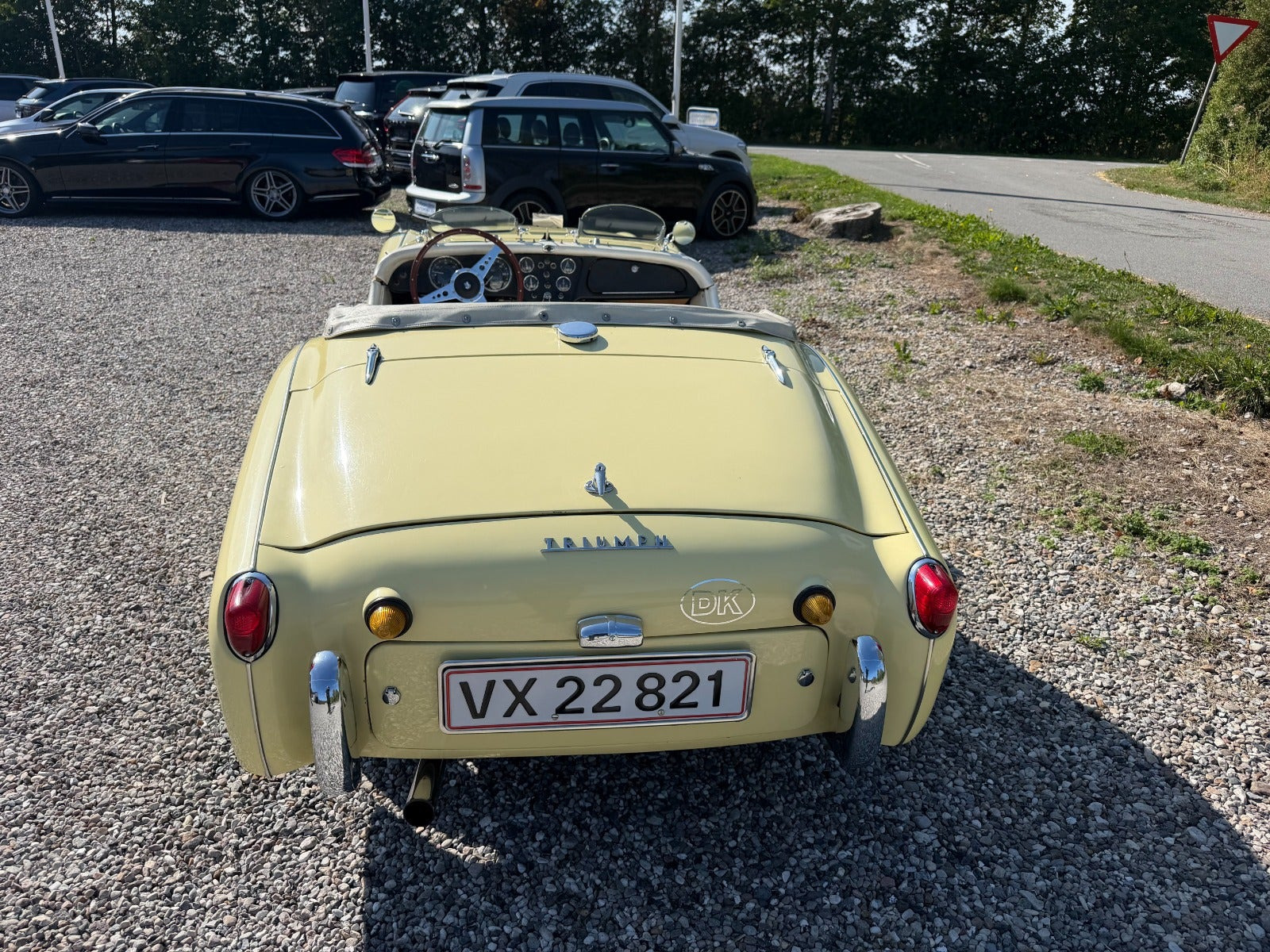 Gul Triumph TR3A fra 1960