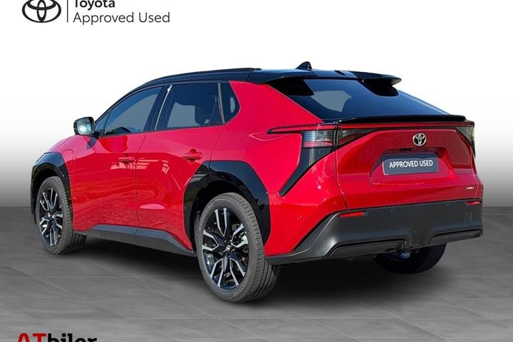 Rød Toyota BZ4X fra 2026