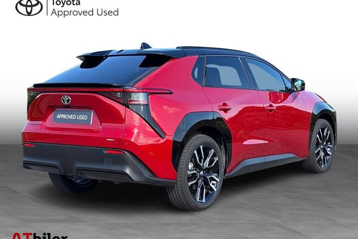 Rød Toyota BZ4X fra 2026