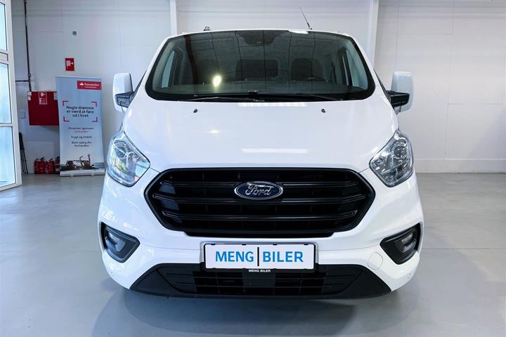 Hvid Ford Transit Custom fra 2022