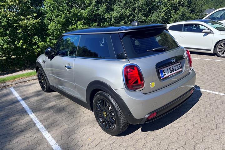undefined Mini Cooper SE fra 2023