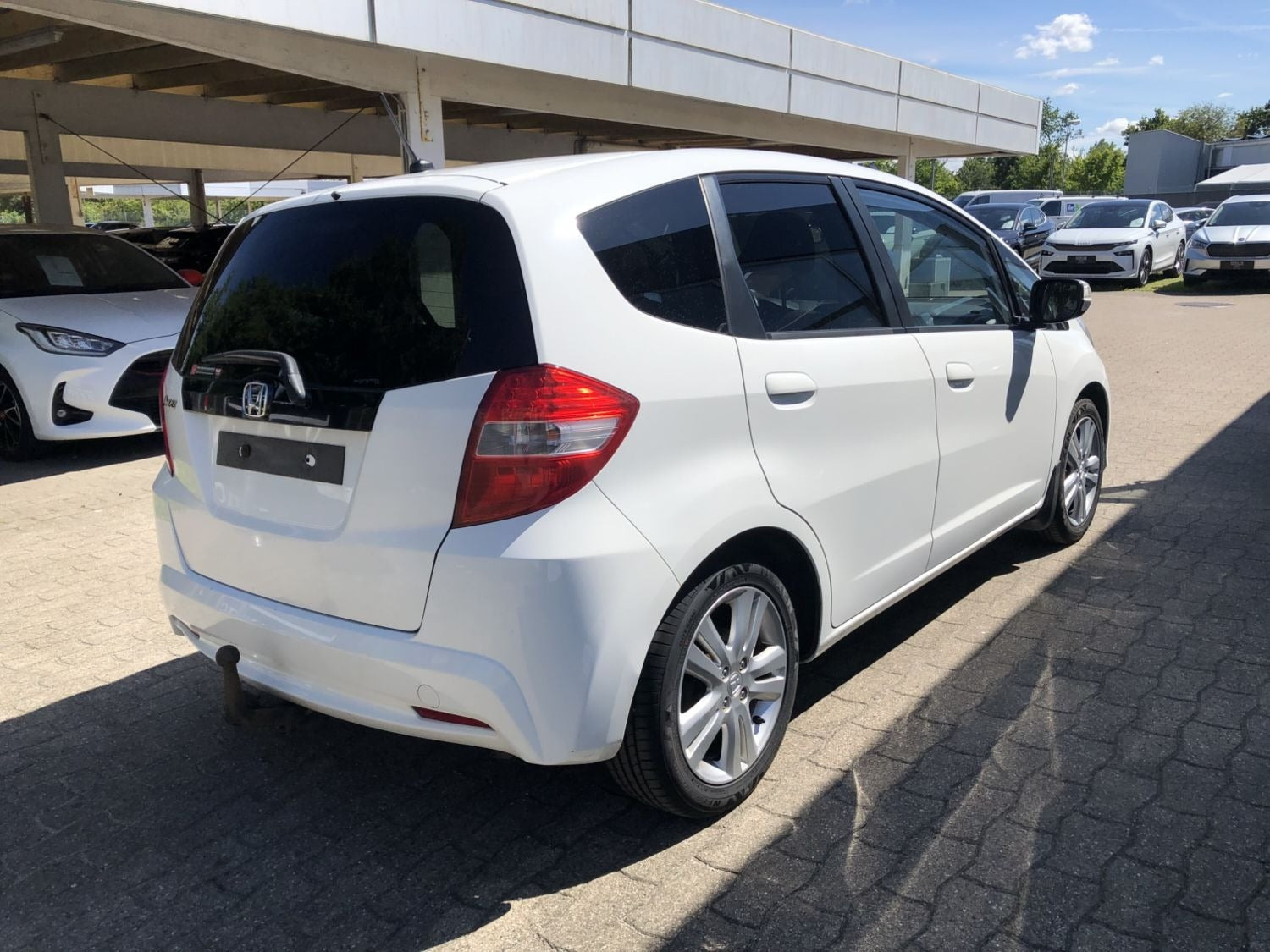 Hvid Honda Jazz fra 2013