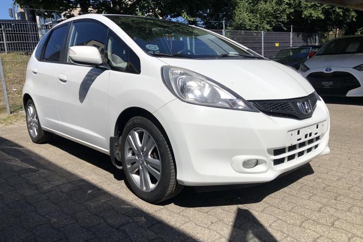 Hvid Honda Jazz fra 2013