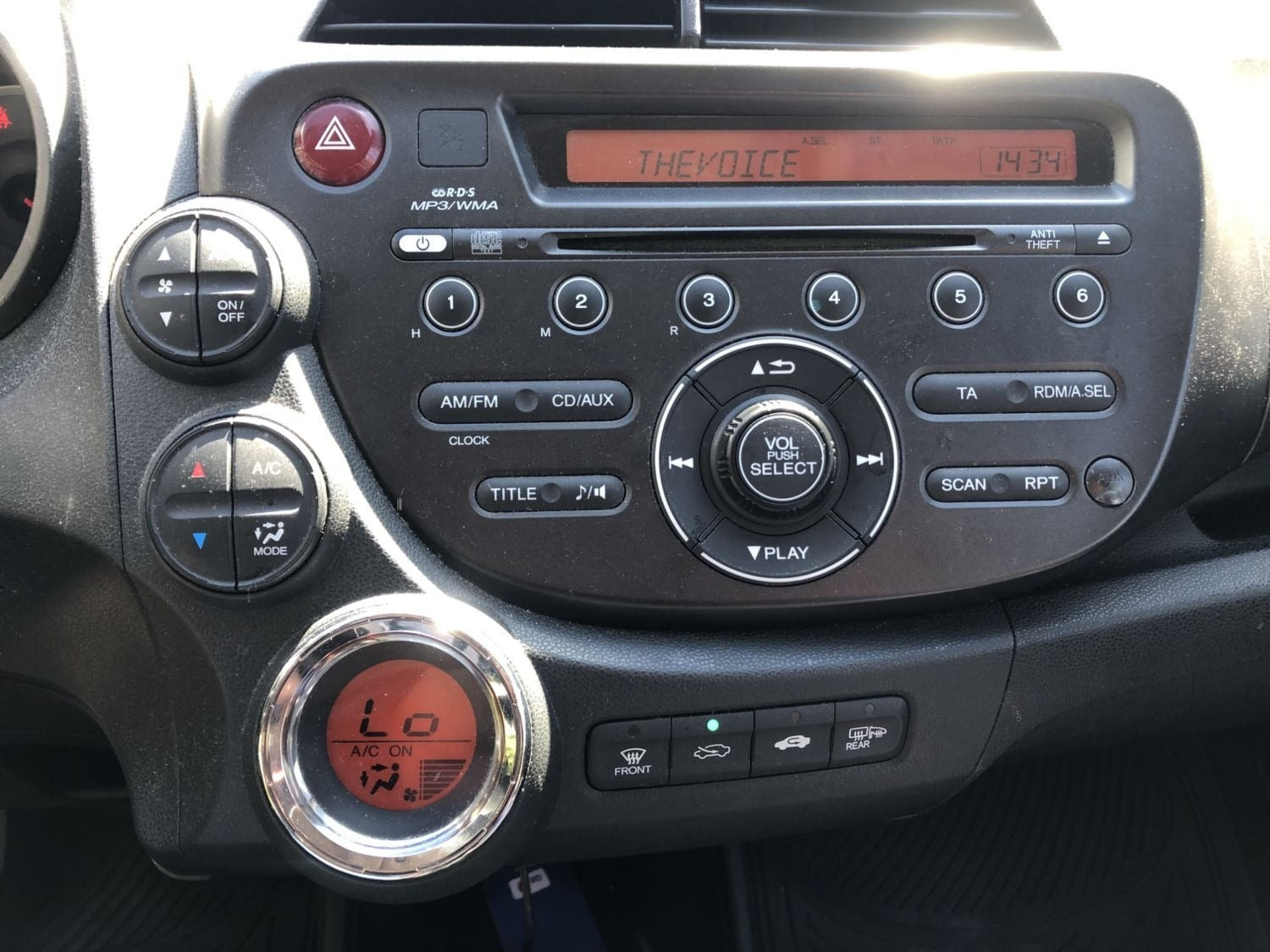 Hvid Honda Jazz fra 2013