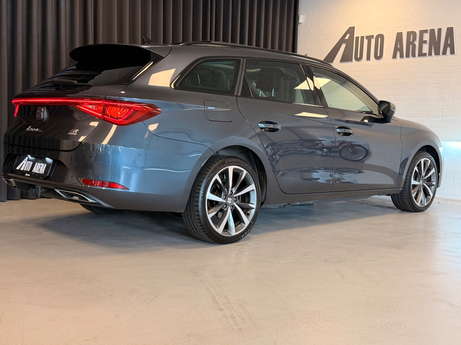 Grå Seat Leon fra 2021