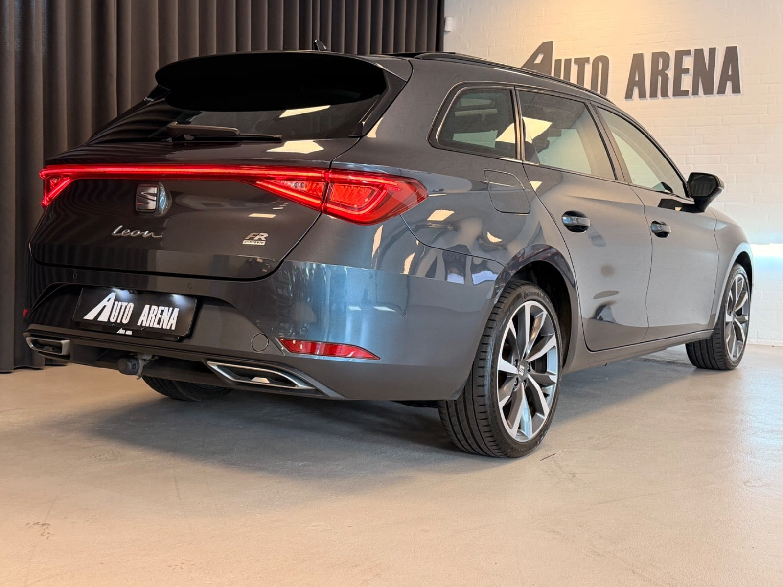 Grå Seat Leon fra 2021
