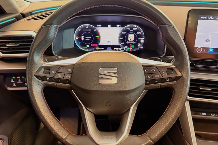 Grå Seat Leon fra 2021