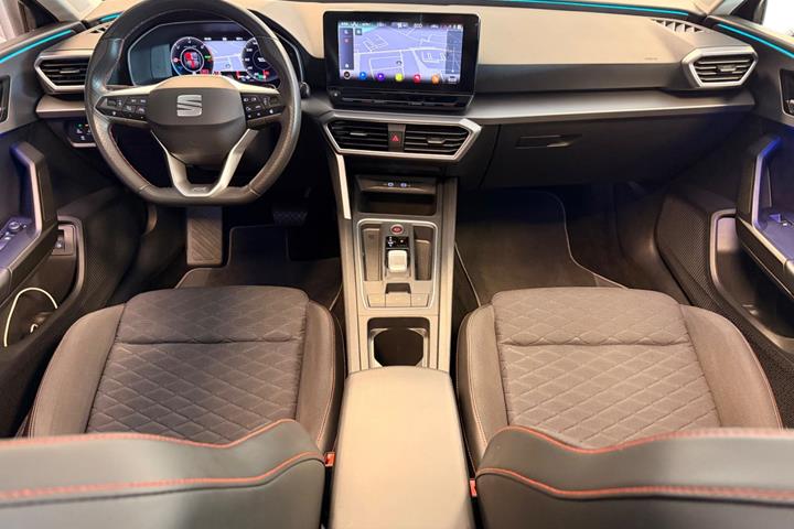 Grå Seat Leon fra 2021