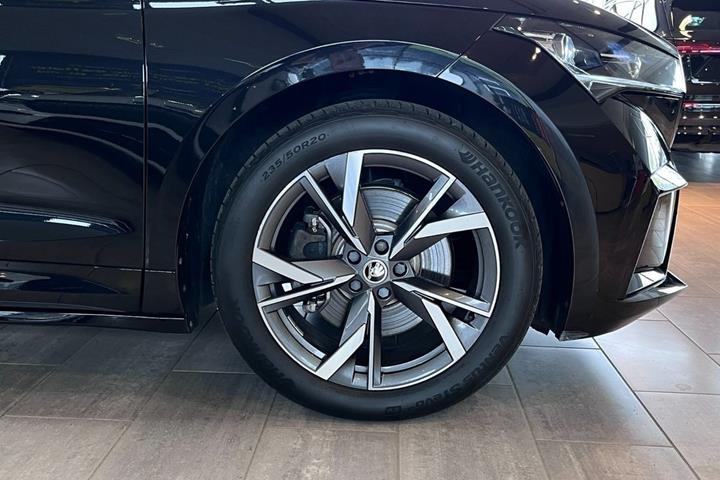 Sort Skoda Enyaq fra 2024