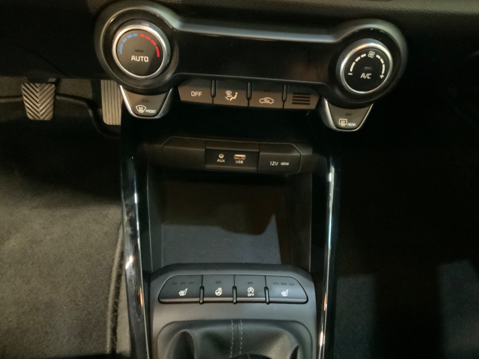 Grå Kia Rio fra 2018