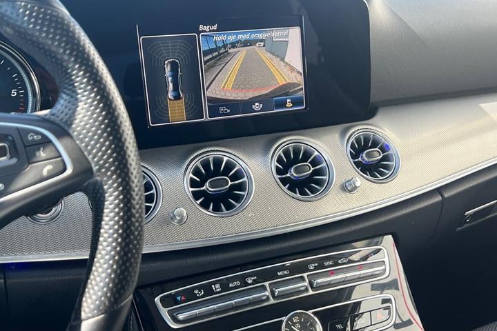 Sort Mercedes E220 d fra 2017