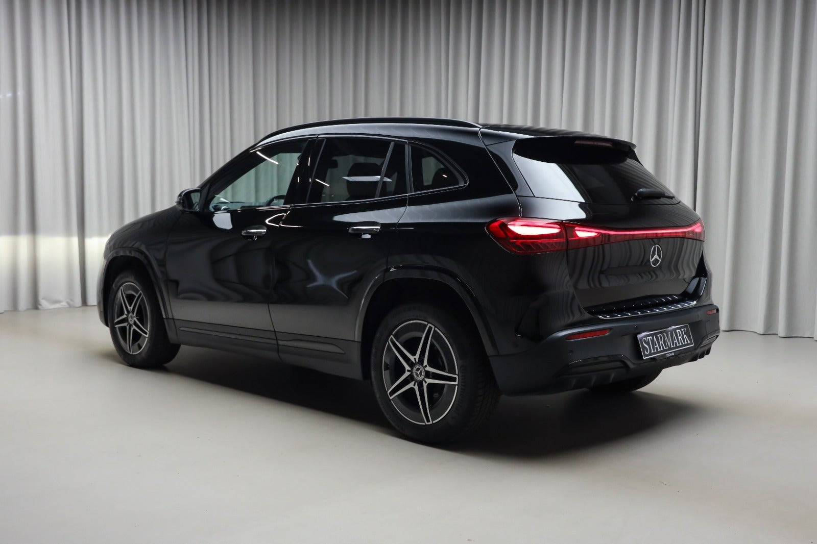 Sort Mercedes EQA250+ fra 2026