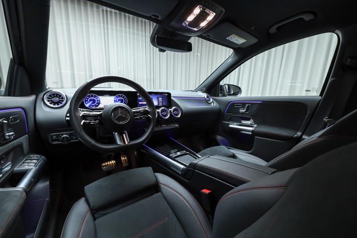 Sort Mercedes EQA250+ fra 2026
