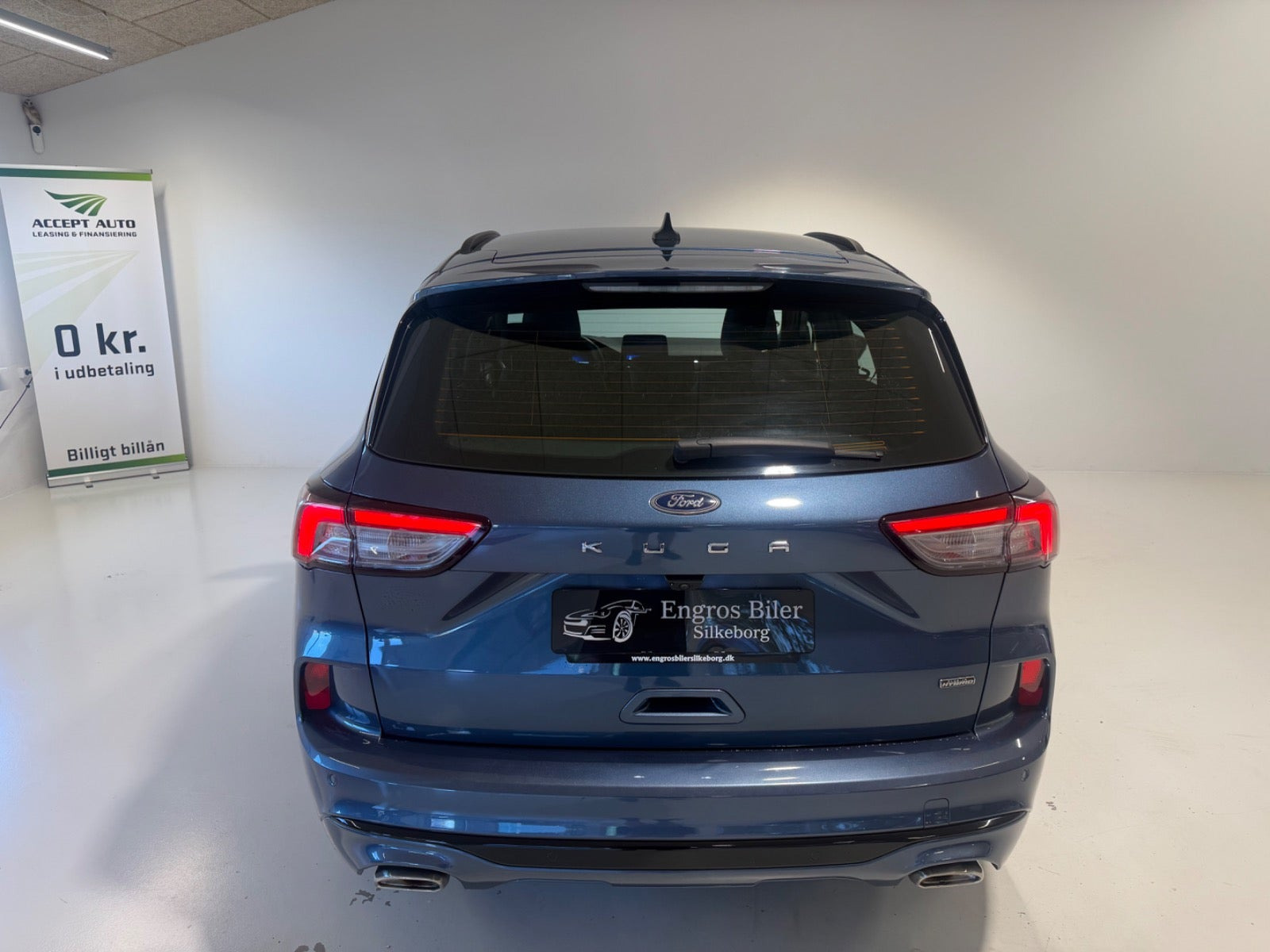 Blå Ford Kuga fra 2020