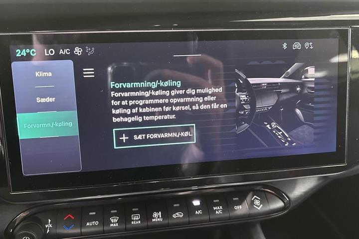 Sort Alfa Romeo Junior fra 2025