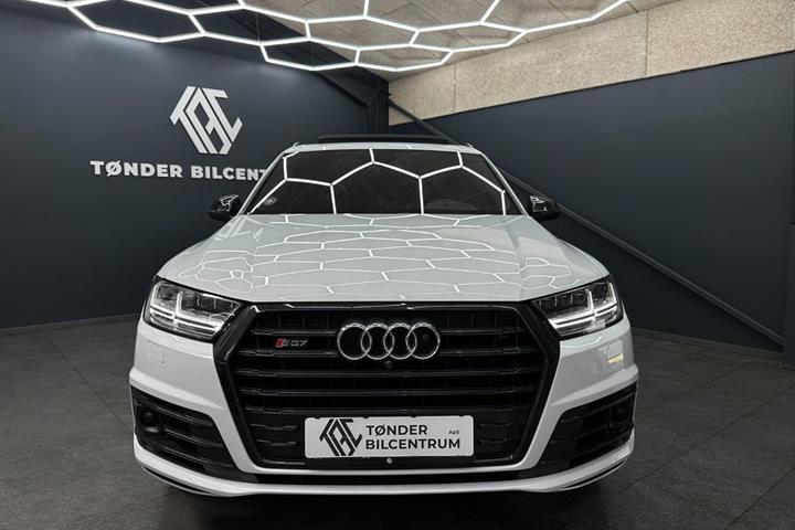 Hvid Audi SQ7 fra 2016