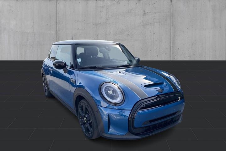 Blå Mini Cooper SE fra 2023