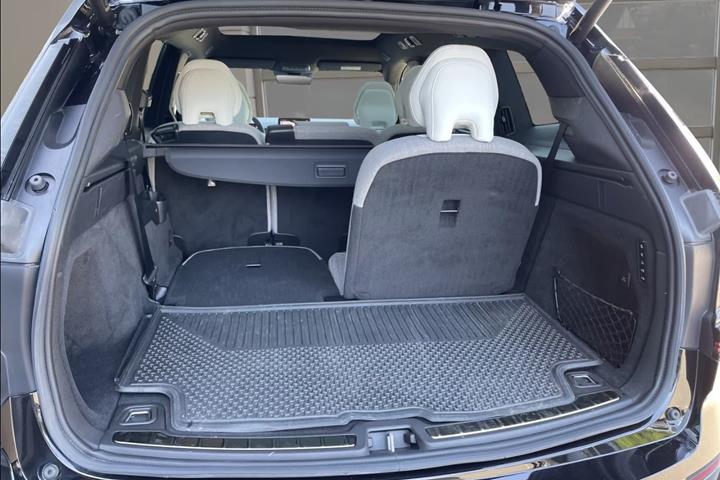 Sort Volvo EX90 fra 2024