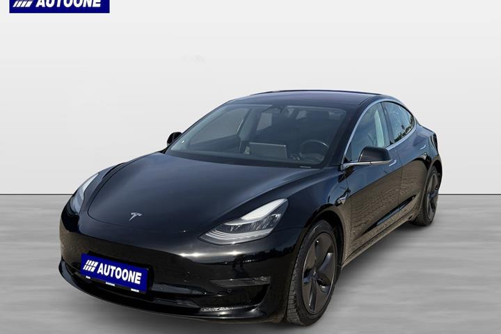 Sort Tesla Model 3 fra 2019