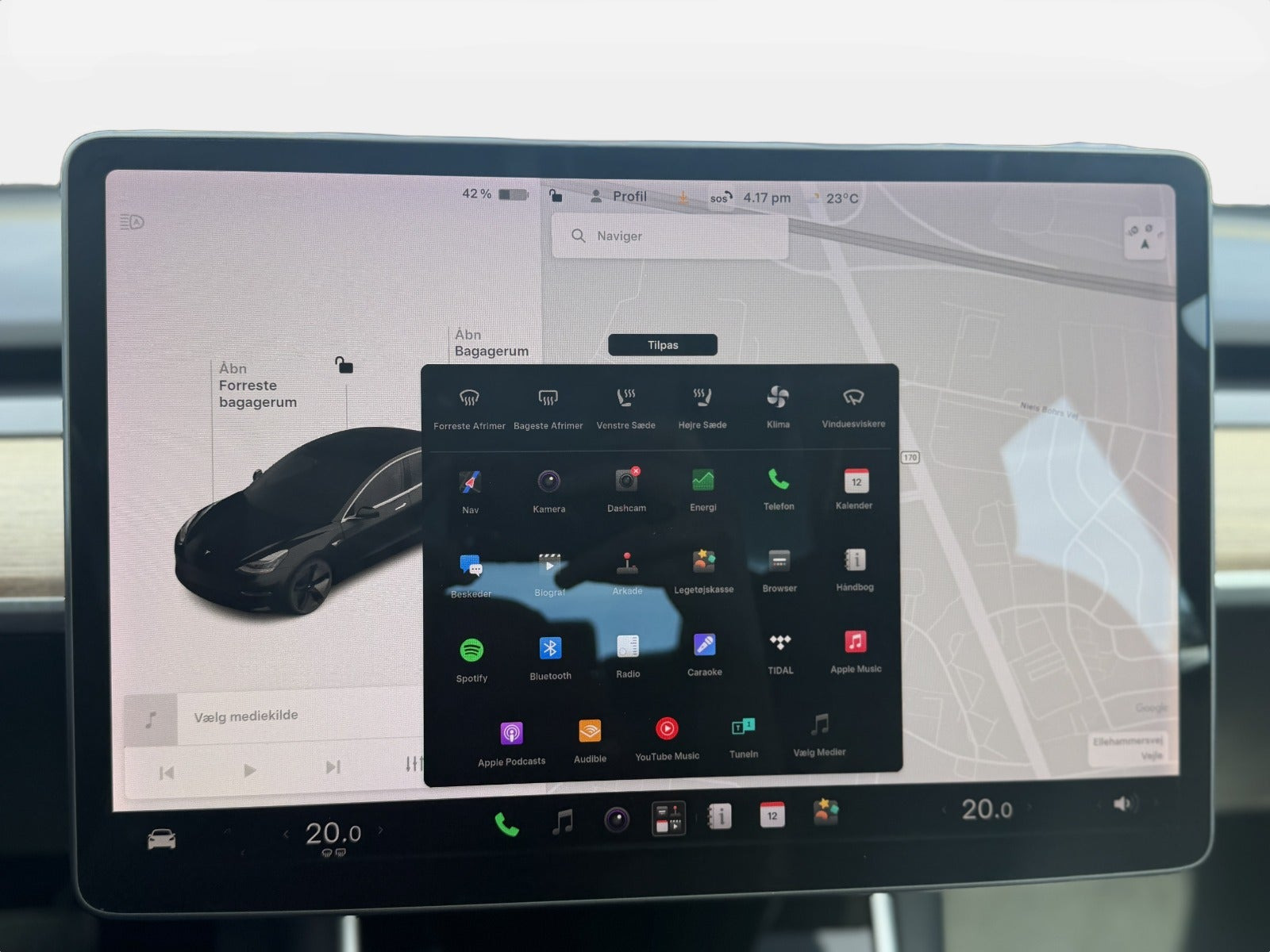 Sort Tesla Model 3 fra 2019