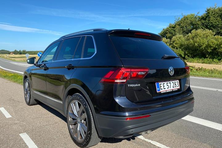 Sort VW Tiguan fra 2019