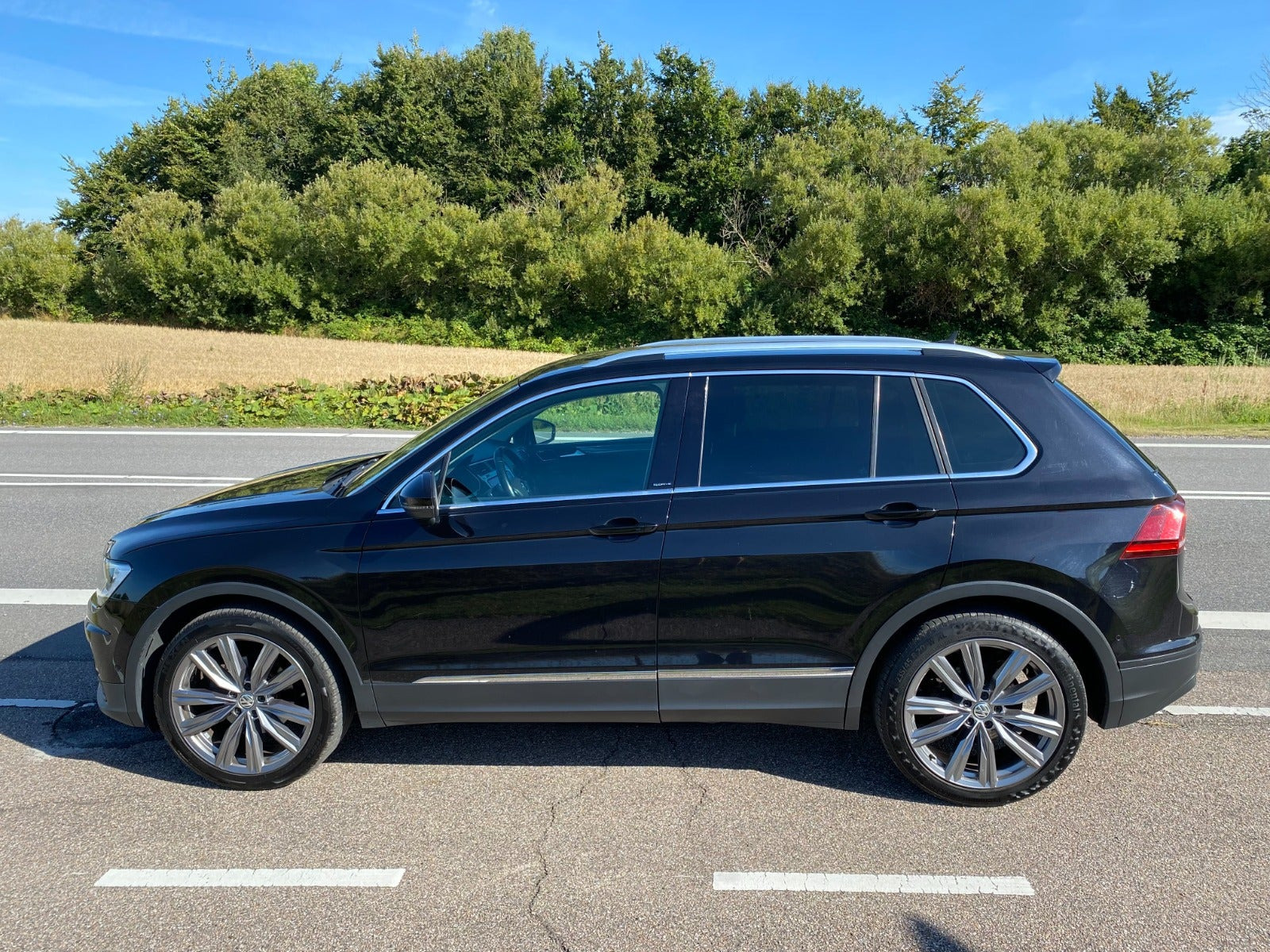 Sort VW Tiguan fra 2019