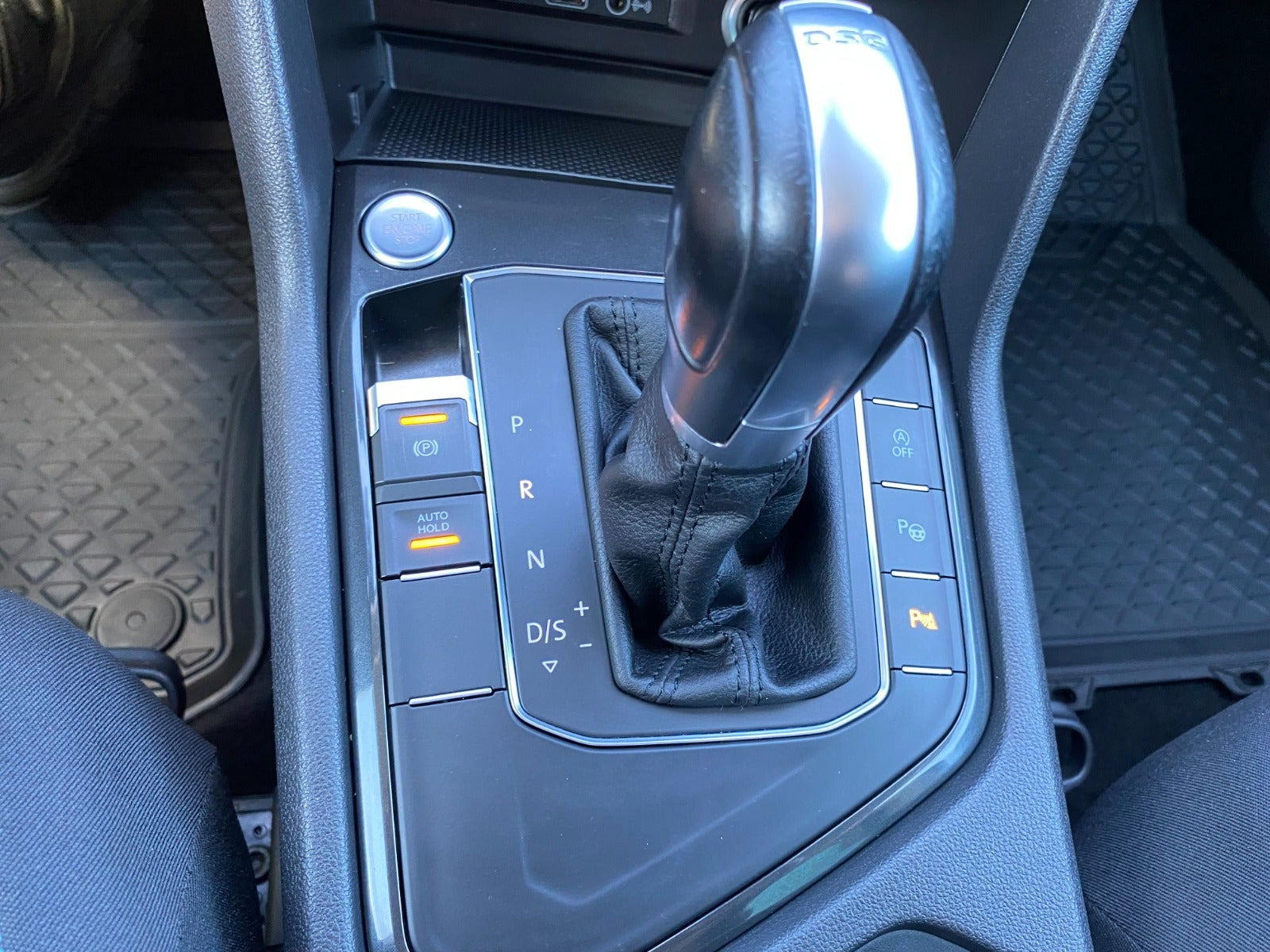 Sort VW Tiguan fra 2019