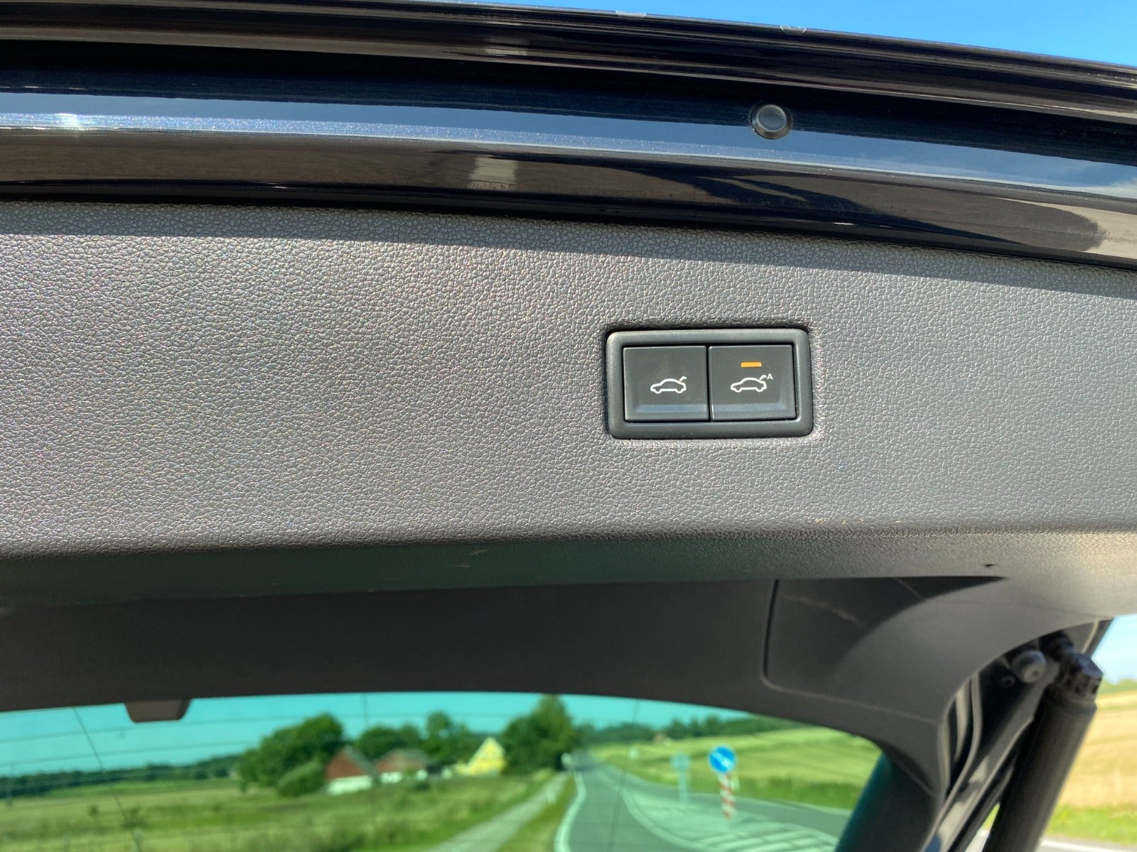 Sort VW Tiguan fra 2019