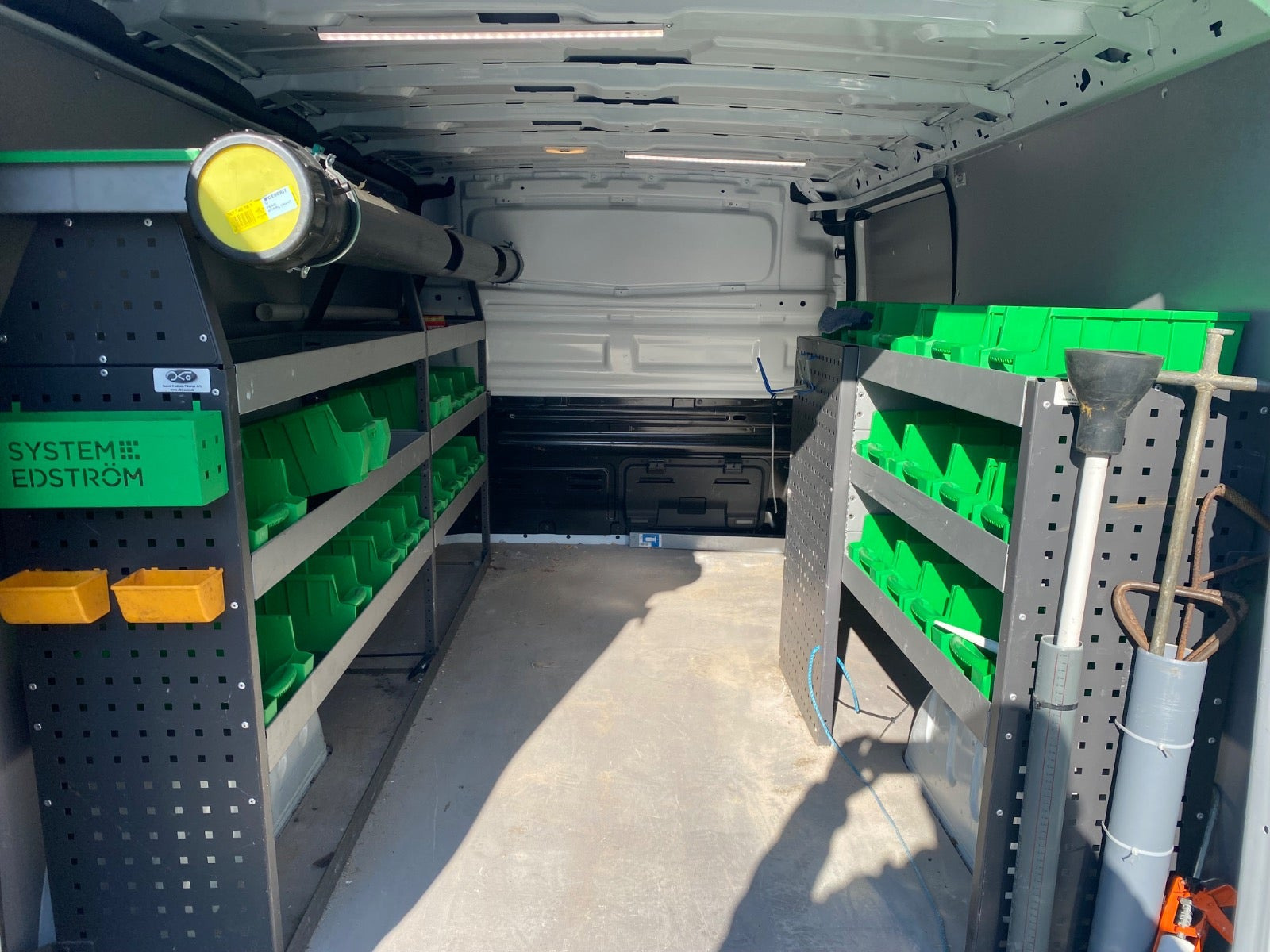 Hvid Renault Trafic T29 fra 2022
