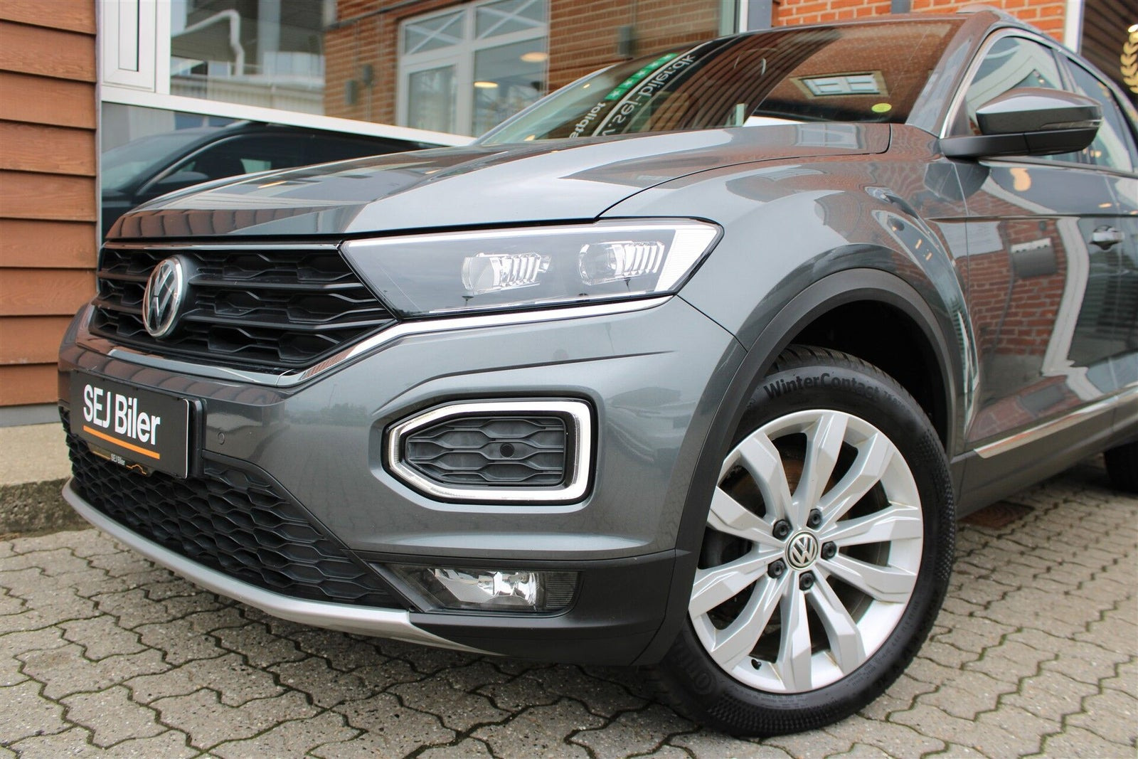 Grå VW T-Roc fra 2019