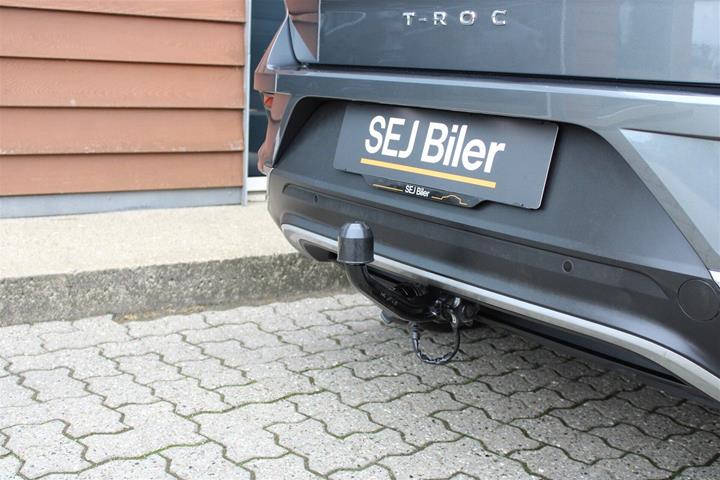Grå VW T-Roc fra 2019