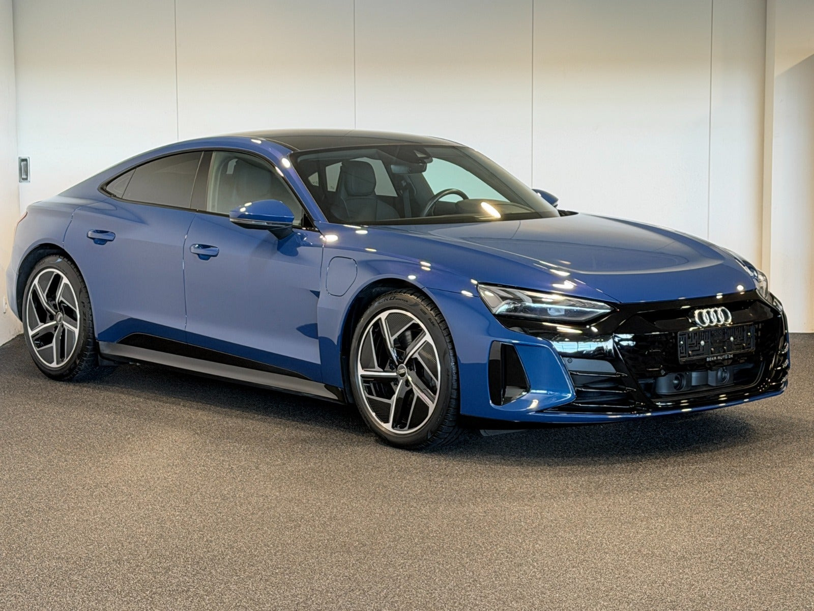 Blå Audi e-tron GT fra 2021