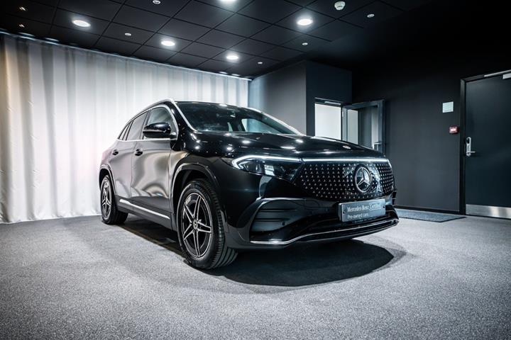 Sort Mercedes EQA350 fra 2024