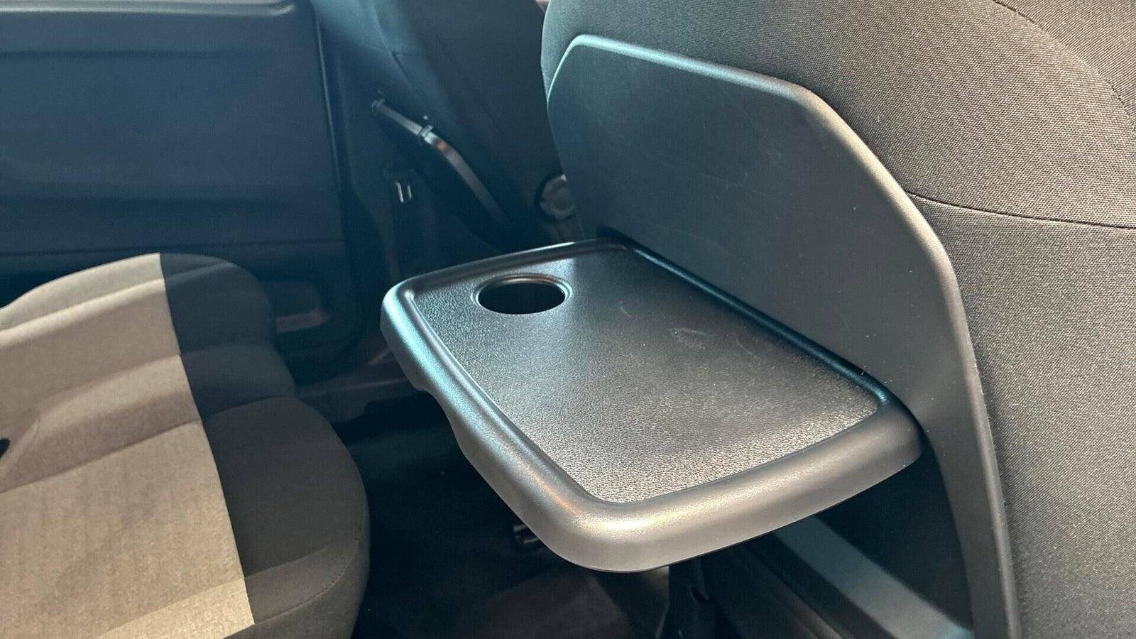 Grå Citroën ë-Berlingo fra 2025