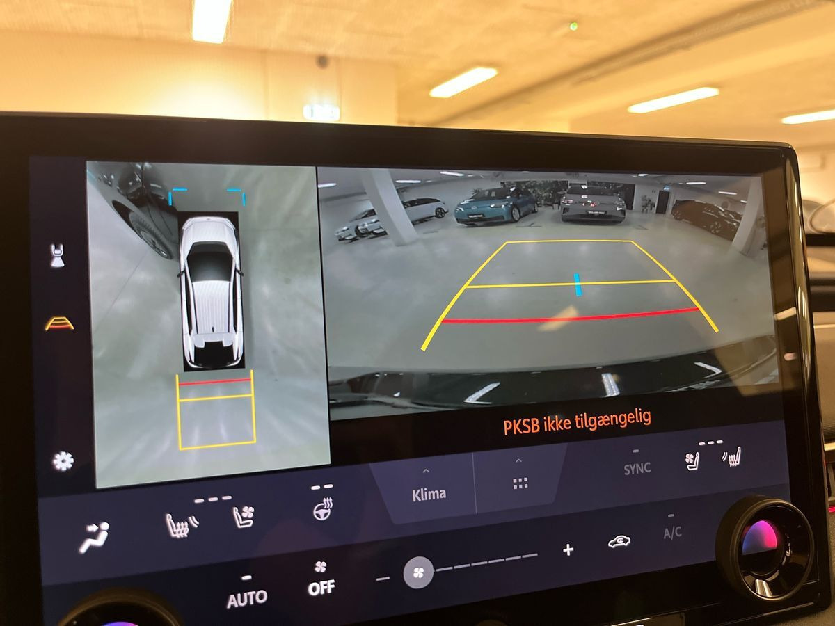 Blå Toyota BZ4X fra 2026