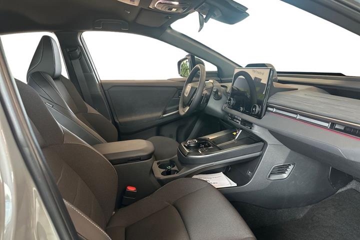 Grå Toyota Toyota C-HR+ fra 2026