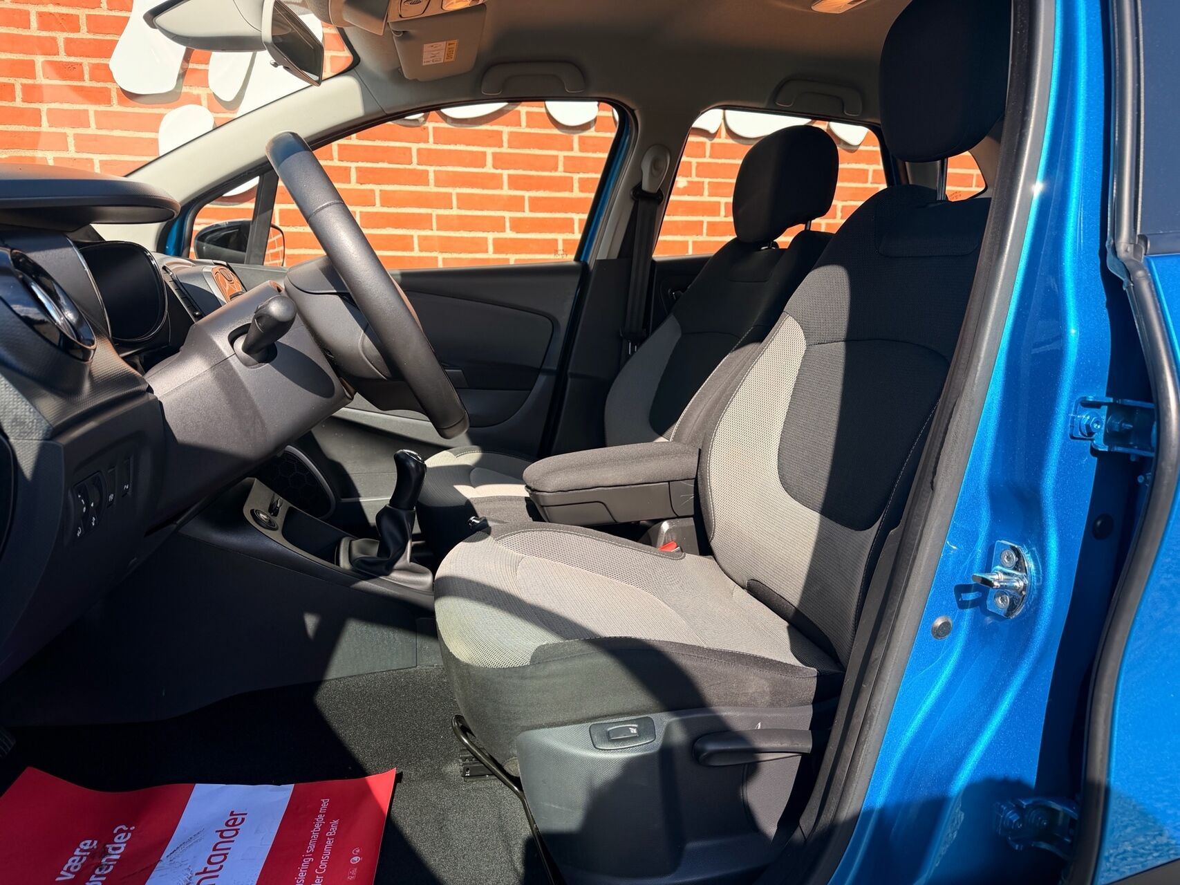 Blå Renault Captur fra 2015