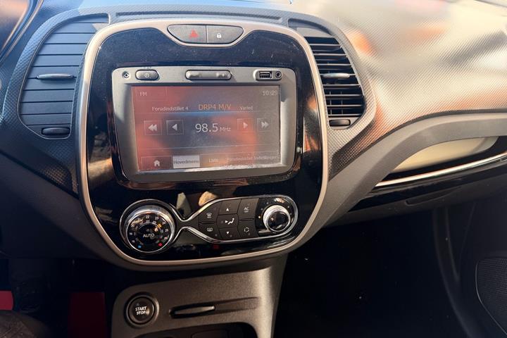 Blå Renault Captur fra 2015