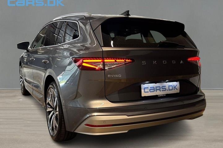Grå Skoda Enyaq fra 2026
