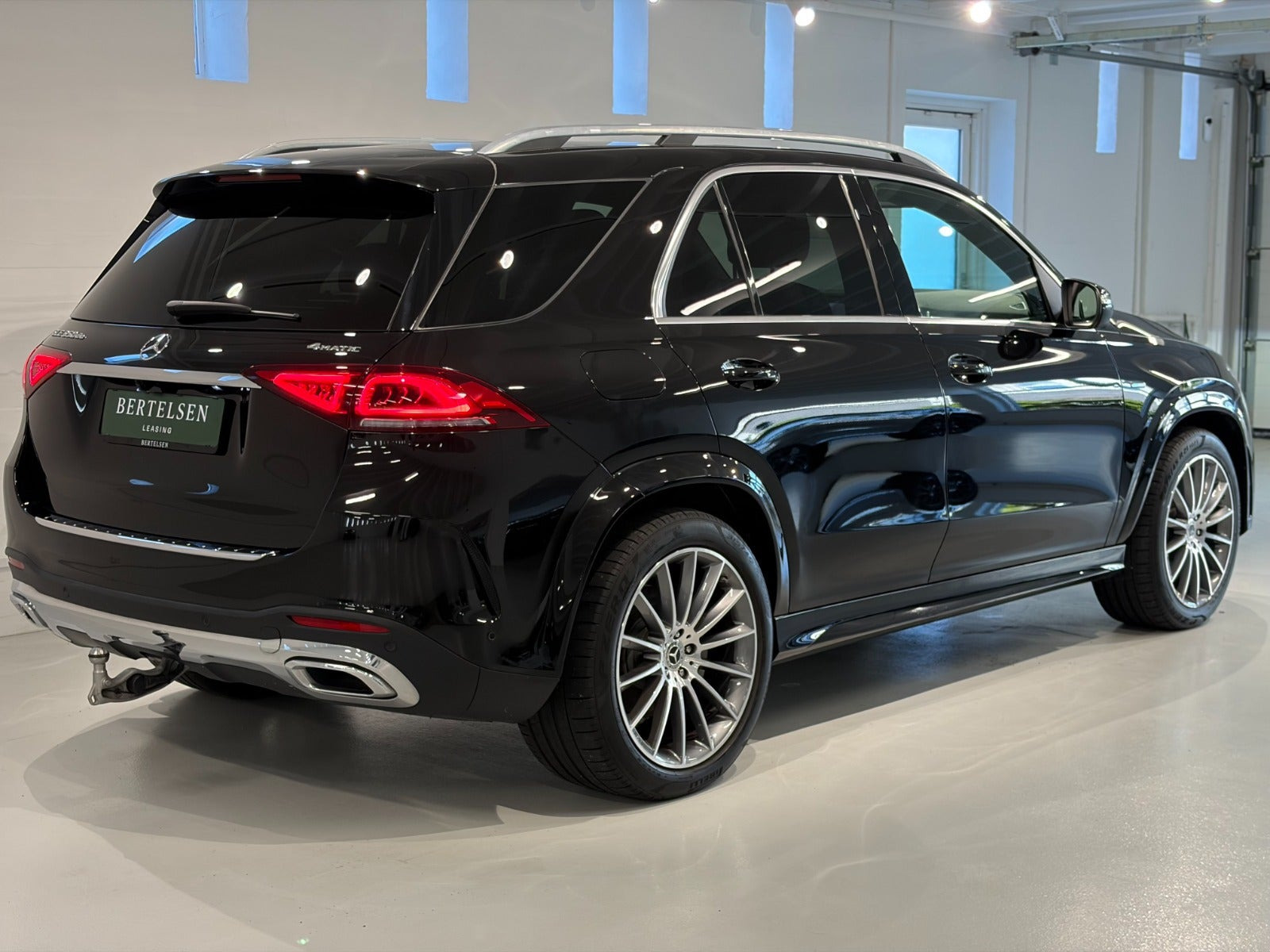 Sort Mercedes GLE350 de fra 2021