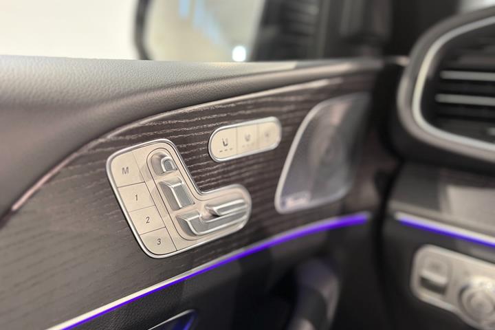 Sort Mercedes GLE350 de fra 2021