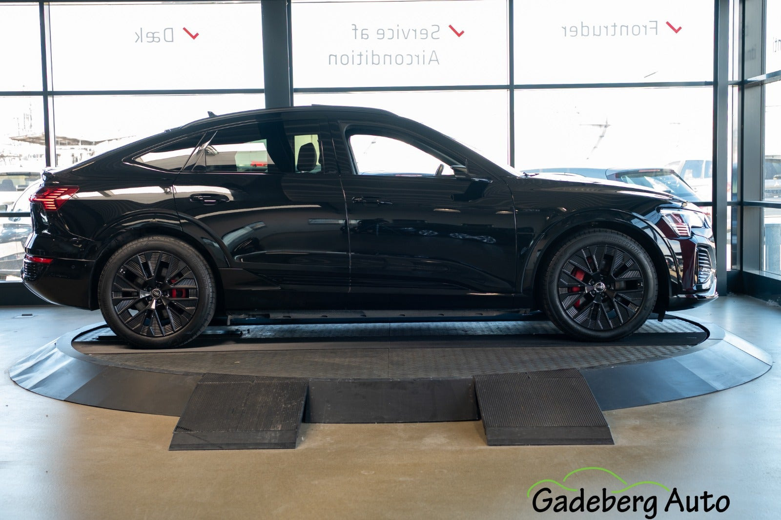Audi Q8 e-tron 55 S-line Sportback quattro
